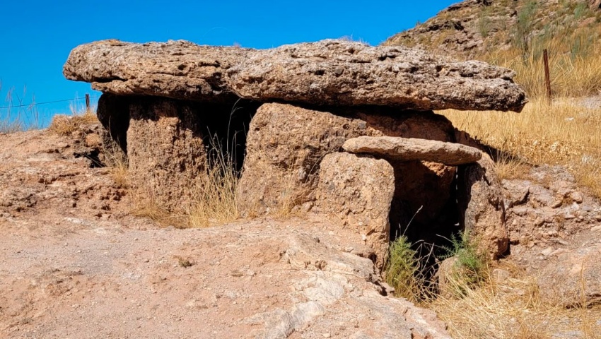 Dolmen del Pantano de los Bermejales